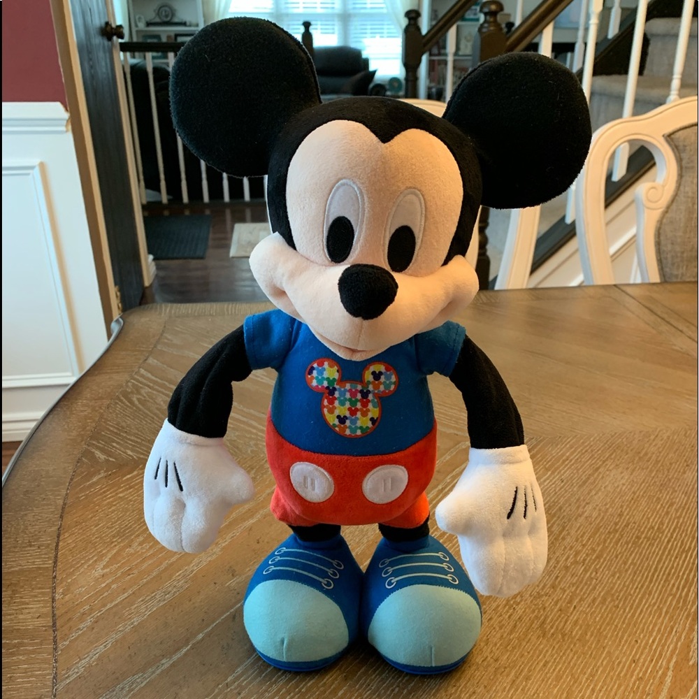 Singing Mickey